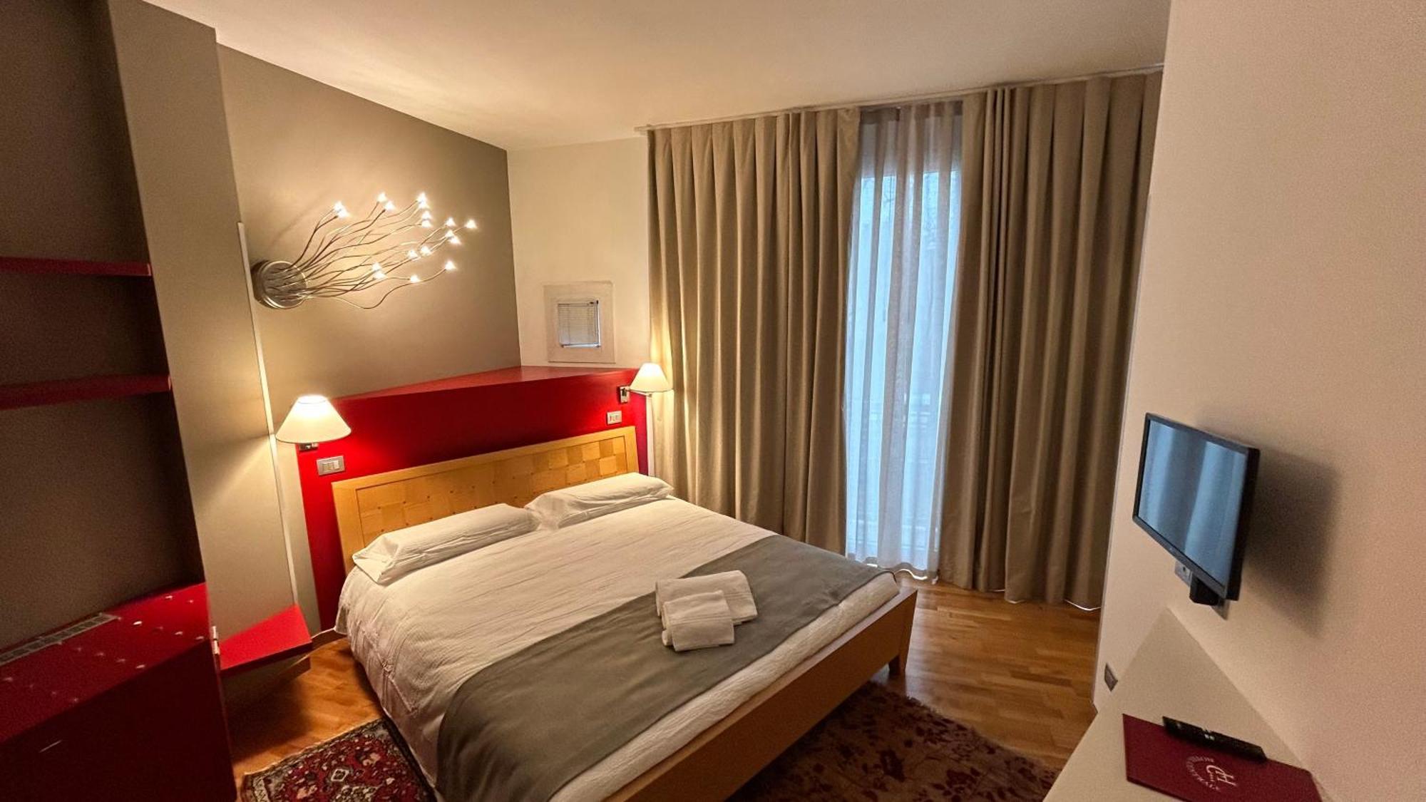 Hotel Centrale Resana Buitenkant foto